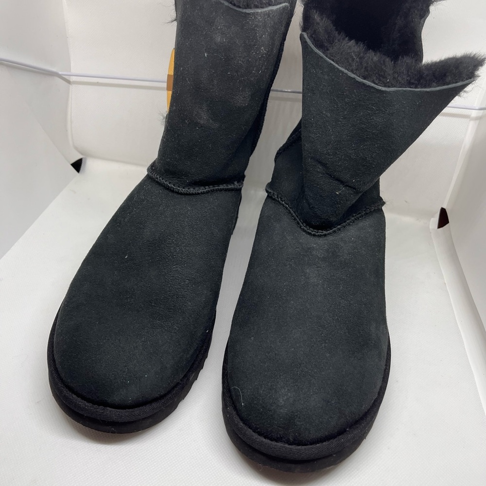 Size 11 Black Authentic Uggs- Never Worn